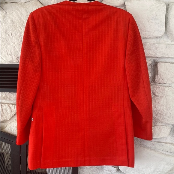 Bright red and white trim vintage blazer - Picture 3 of 4